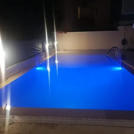 Villa Kalabalik Aileler Icin Ideal