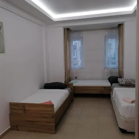 Szálloda Kalabalik Aileler Icin Ideal *